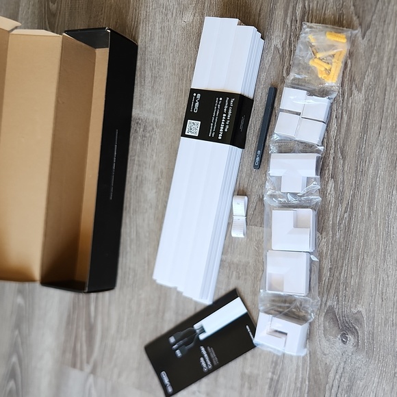 Eveo Cord Wire Hider Cord Cover Wall Paintable Cable Concealer - Picture 5 of 7